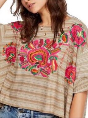 Free People embroidered striped boxy tee size XS